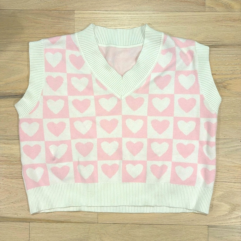 SAFRISIOR Women Cute Heart Checker Print Sweater Vest